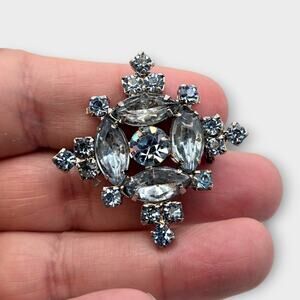 Ice Blue Starburst Rhinestone Brooch Silver Tone Mixed Cut Mid Century Cool Glam